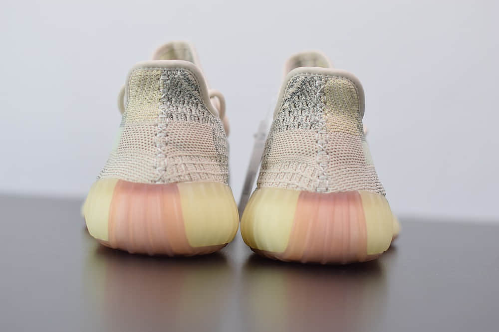 阿迪达斯ADIDAS YEZZY 350 V2拼接鹅黄满天星休闲慢跑鞋 货号：FW5318