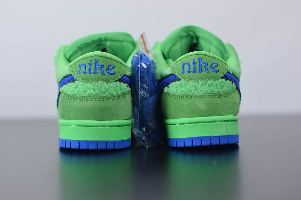 耐克Grateful Dead x Nike SB Dunk Low “Green Bear”绿蓝低帮跳舞小熊板鞋纯原版本 货号:CJ5378-300