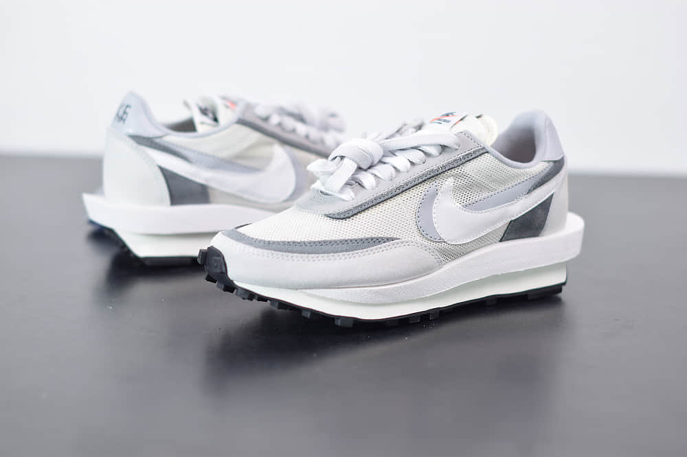 耐克Sacai x Nike LVD Waffle Daybreak华夫白灰联名走秀款纯原版本 货号：BV0073-100