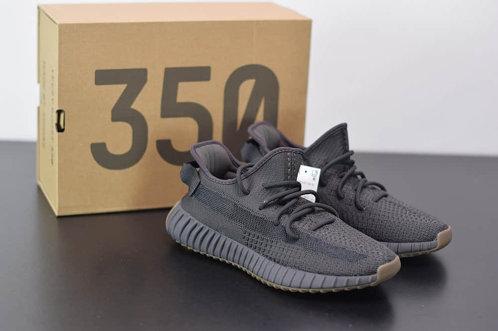 阿迪达斯AadidasYeezy Boost 350V2黑生胶天使休闲慢跑鞋纯原版本 货号:FY2903