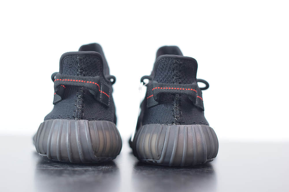 阿迪达斯ADIDAS YEZZY 350 V2黑红字爆米花休闲慢跑鞋纯原版本 货号:CP9652