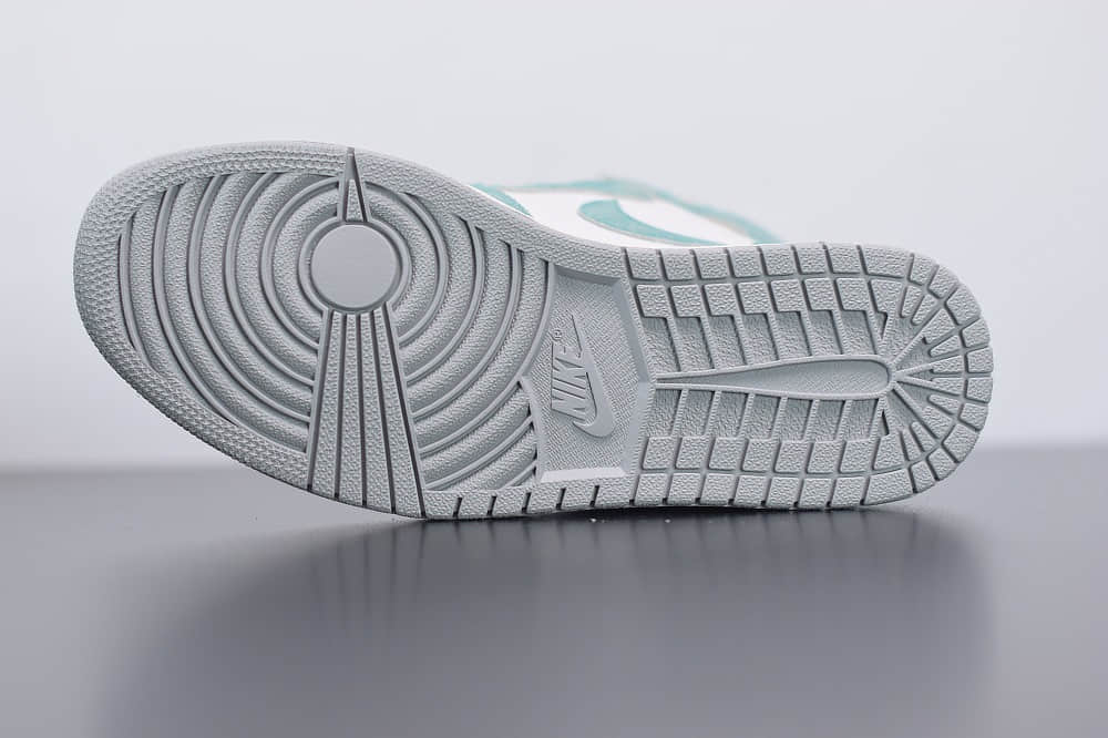 乔丹Air Jordan 1 Retro High OG “Turbo Green”AJ1高帮湖水绿蒂芙尼板鞋纯原版本 货号:555088-311