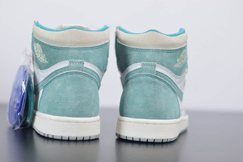 乔丹Air Jordan 1 Retro High OG “Turbo Green”AJ1高帮湖水绿蒂芙尼板鞋纯原版本 货号:555088-311