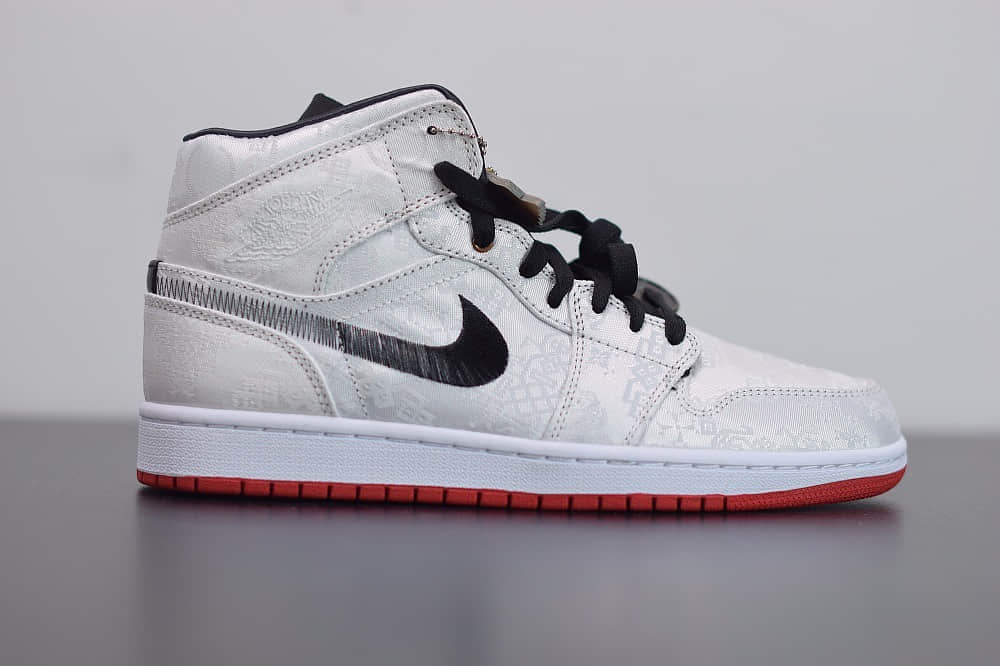 乔丹Air Jordan AJ1中帮白丝绸陈冠希联名款板鞋 货号: CU2804-100