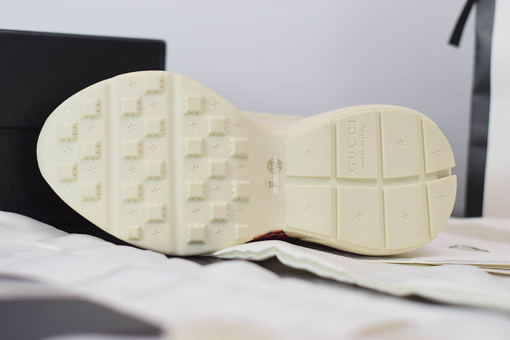 古驰Gucci Rhyton印花草莓红做旧经典复古老爹鞋纯原版本 货号：576963DRW009522