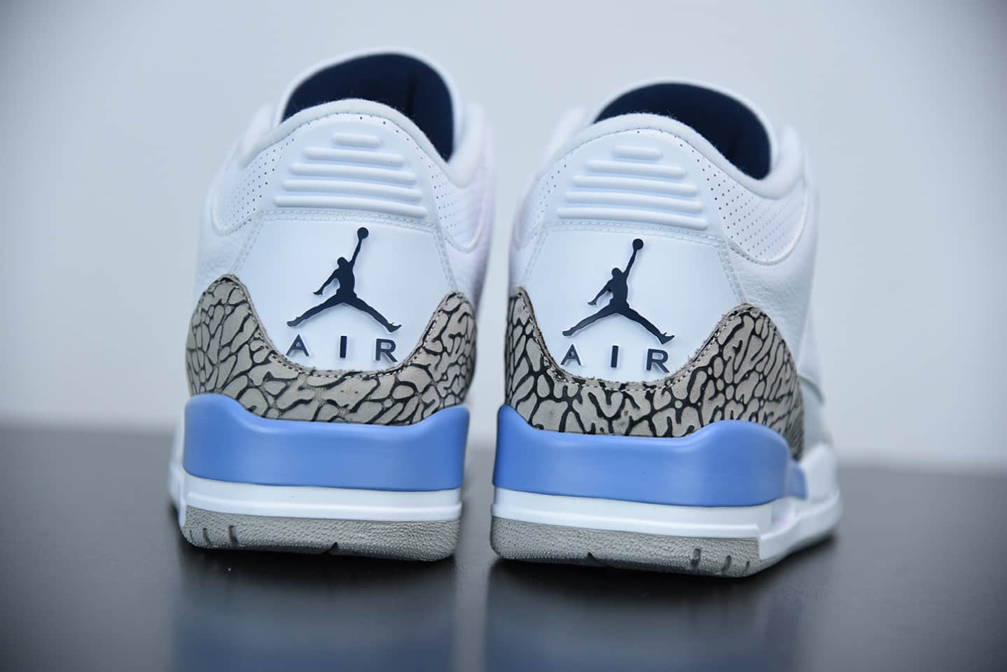 乔丹Air Jordan 3 UNC AJ3 北卡蓝白爆蓝裂纹篮球鞋纯原版本 货号：CT8532-104