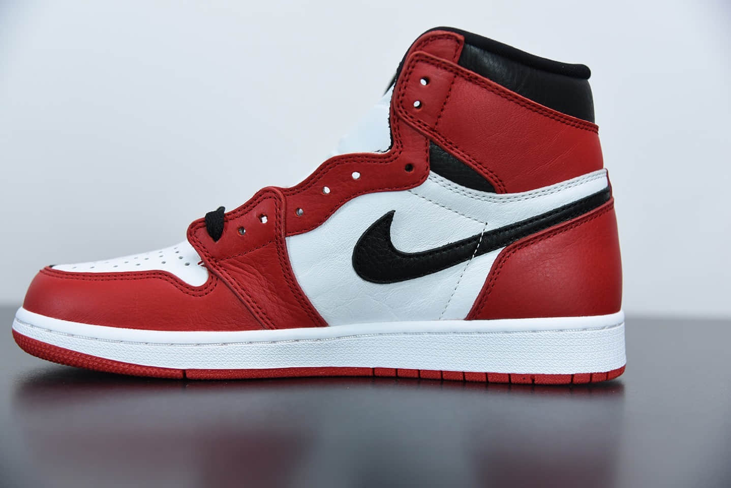 乔丹Air Jordan 1 “Homage To Home” 阴阳黑红鸳鸯小丑高帮板鞋纯原版本 货号:861428-061