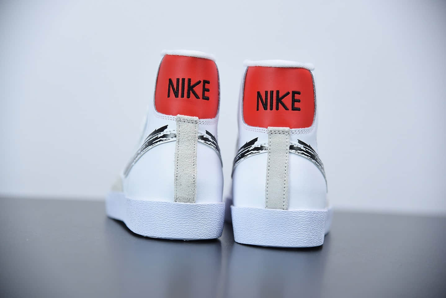 耐克Nike Blazer Mid VNTG ‘77开拓者涂鸦黑勾复古经典中帮百搭休闲运动板鞋纯原版本 货号:CW7580-110