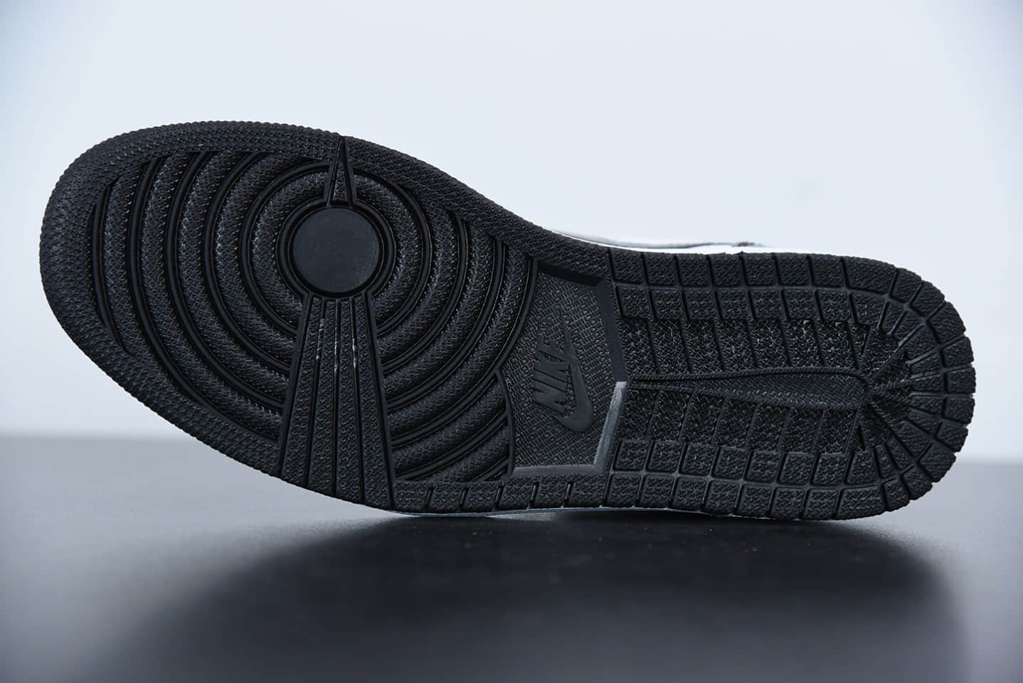 乔丹Air Jordan 1 Mid “All-Star” 全明星黑白漆皮中帮篮球鞋纯原版本 货号:DD1649-001