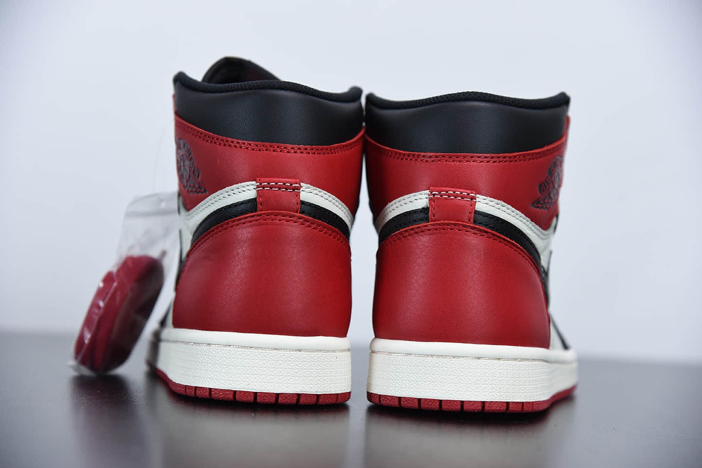 乔丹AIR JORDAN Retro High OG “Bred Toe” 黑红脚趾高帮文化篮球鞋纯原版本 货号:555088-610