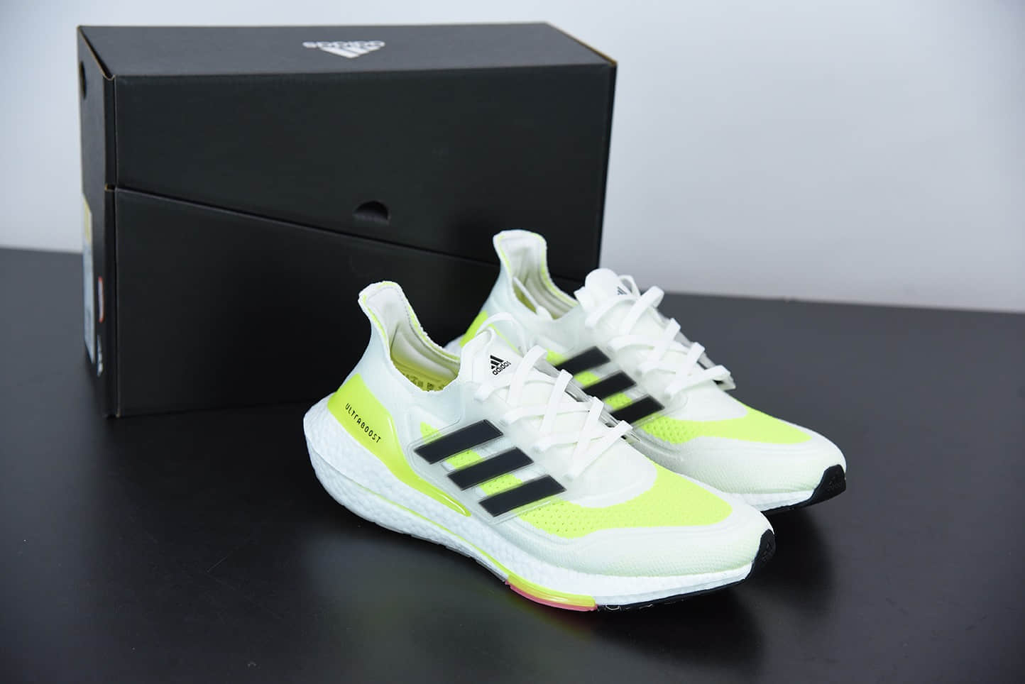 阿迪达斯Adidas Ultra Boost UB21白绿超弹力爆米花中底休闲跑步鞋纯原版本 货号：FY0377