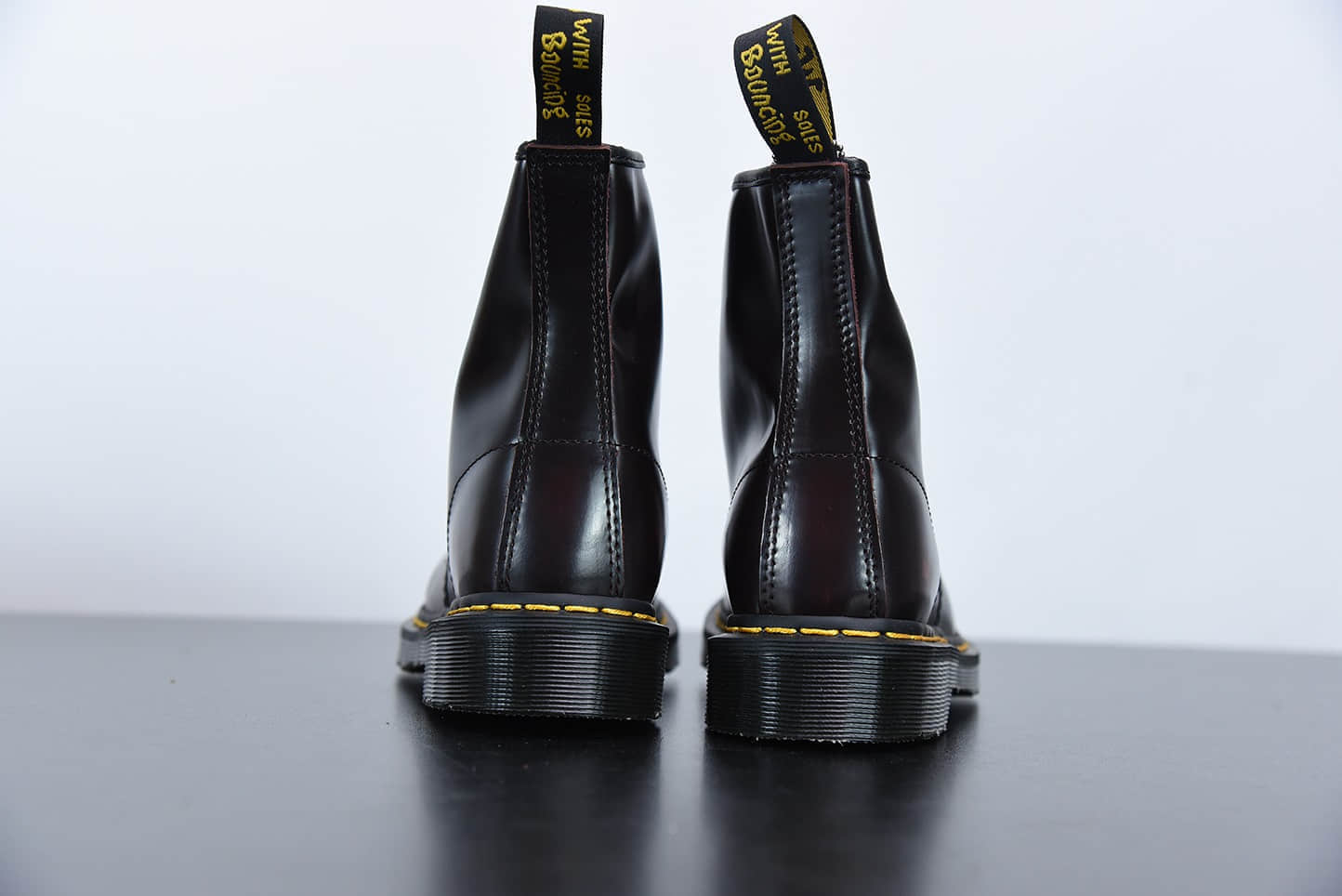 马汀博士Dr. Martens Bex 8-Eye Boot 1460酒红色高帮系列复古八孔系带全皮工装马丁靴纯原版本