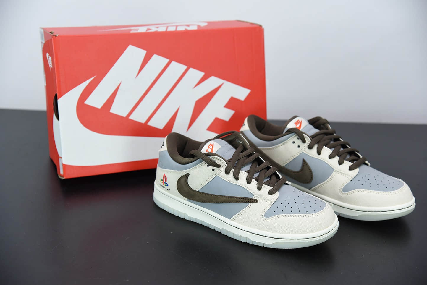 耐克Travis Scott x Playstation x SB Dunk Low 三方联名米白雾蓝低帮滑板鞋纯原版本 货号:CU1726-800