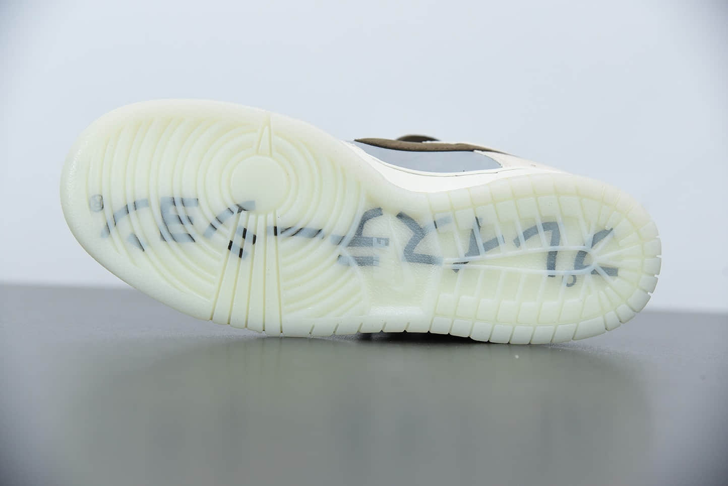 耐克Travis Scott x Playstation x SB Dunk Low 三方联名米白雾蓝低帮滑板鞋纯原版本 货号:CU1726-800