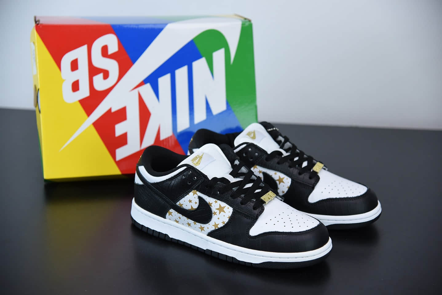 耐克Supreme x Nk SB Dunk Low黑色星星联名款休闲运动滑板鞋纯原版本 货号:DH3228-102
