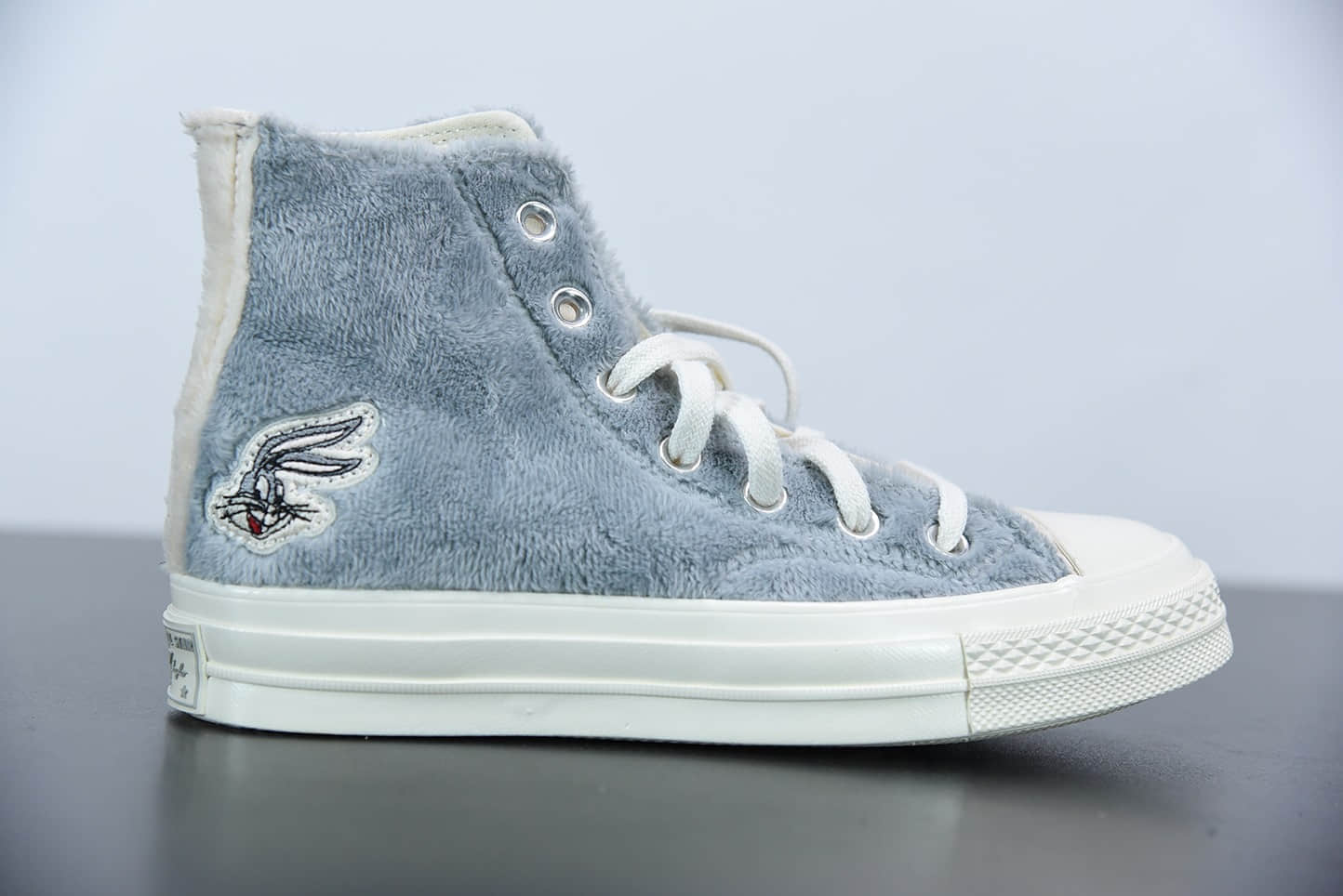 匡威Bug Bunnyx Converse Chuck Taylor All Star 1970 HighTop Grey毛绒灰米兔八哥复古三星标高帮休闲运动硫化百搭板鞋纯原版本 货号：169222C