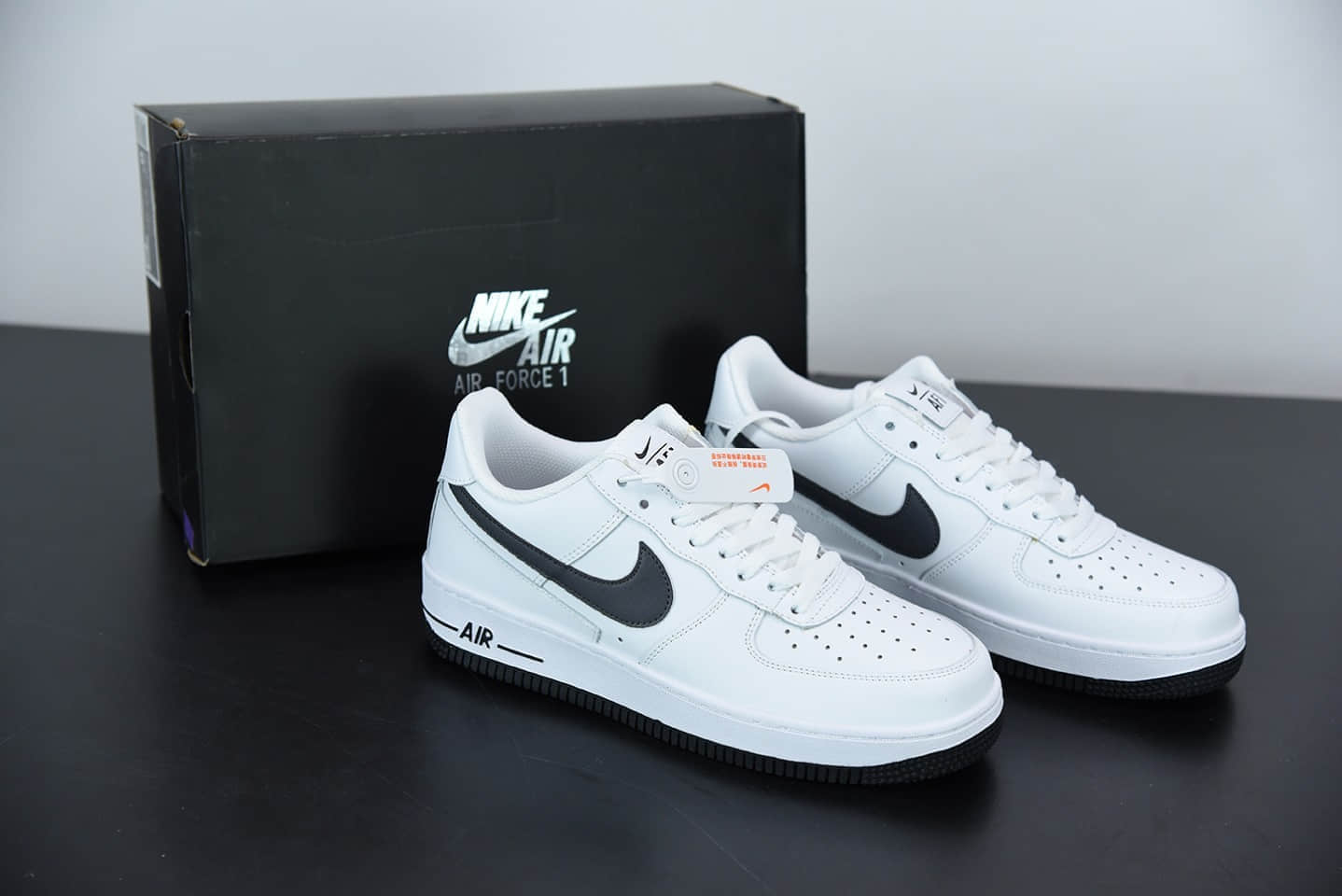 耐克Nike Air Force 1’07Summit White后跟线条几何涂鸦空军一号经典低帮百搭休闲运动板鞋纯原版本 货号：DD7113-100