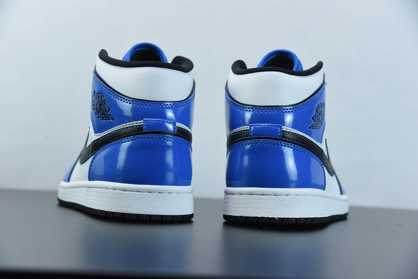 乔丹Air Jordan 1 Mid SE “Signal Blue”二次元小闪电中帮休闲鞋纯原版本 货号:DD6834-402