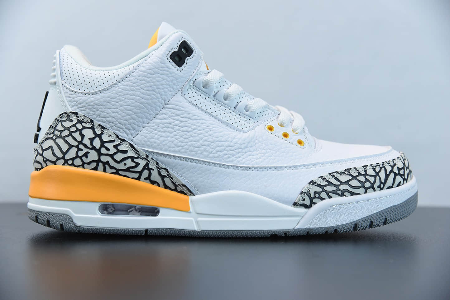 乔丹Air Jordan 3 “Laser Orange”白黄湖人配色中帮复古休闲运动文化篮球鞋纯原版本 货号:CK9246-108
