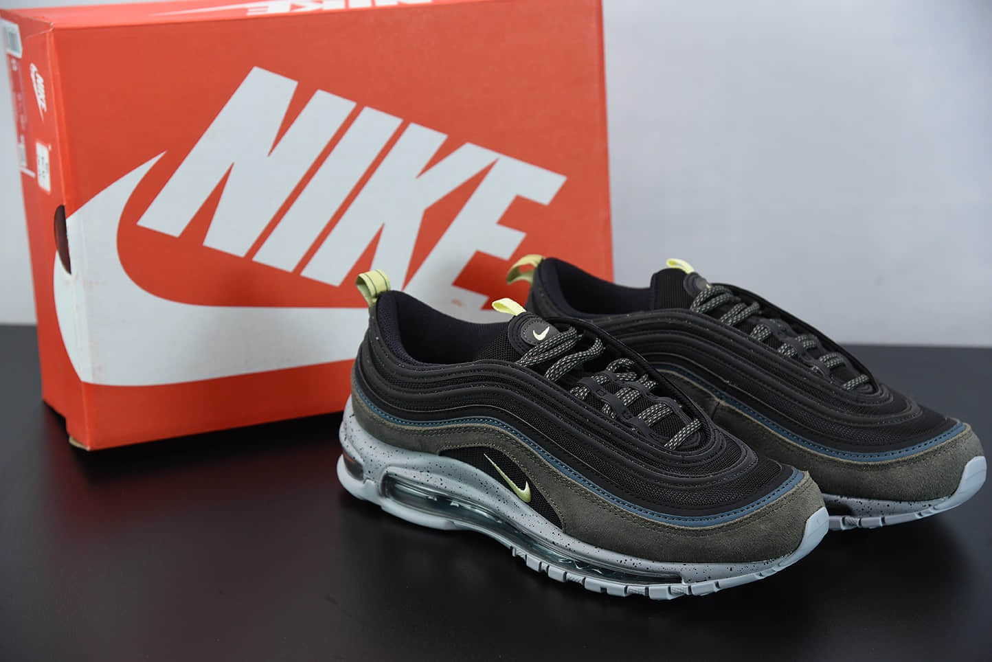 耐克Nike Air Max 97 黑绿配色子弹全掌气垫复古运动鞋纯原版本 货号:DB4611-001
