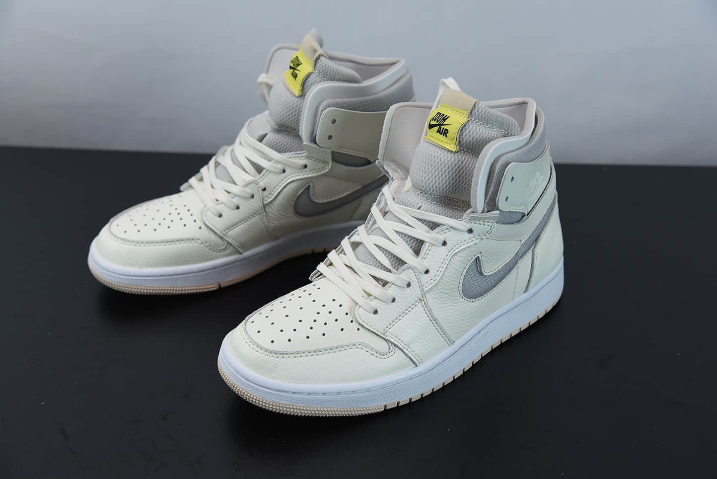 乔丹AIR JORDAN 1 ZOOM AIR CMFT珍珠白配色高帮板鞋纯原版本 货号:CT0979-107