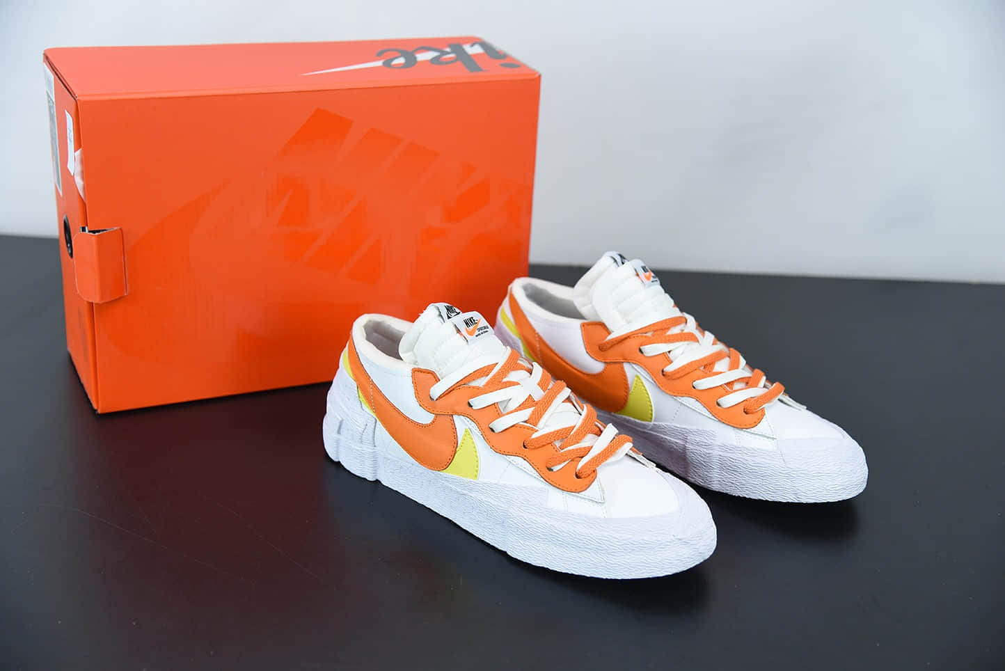 耐克Sacai x Nk Blazer low 白橙解构全新联名开拓者低帮休闲板鞋纯原版本 货号:DD1877-100