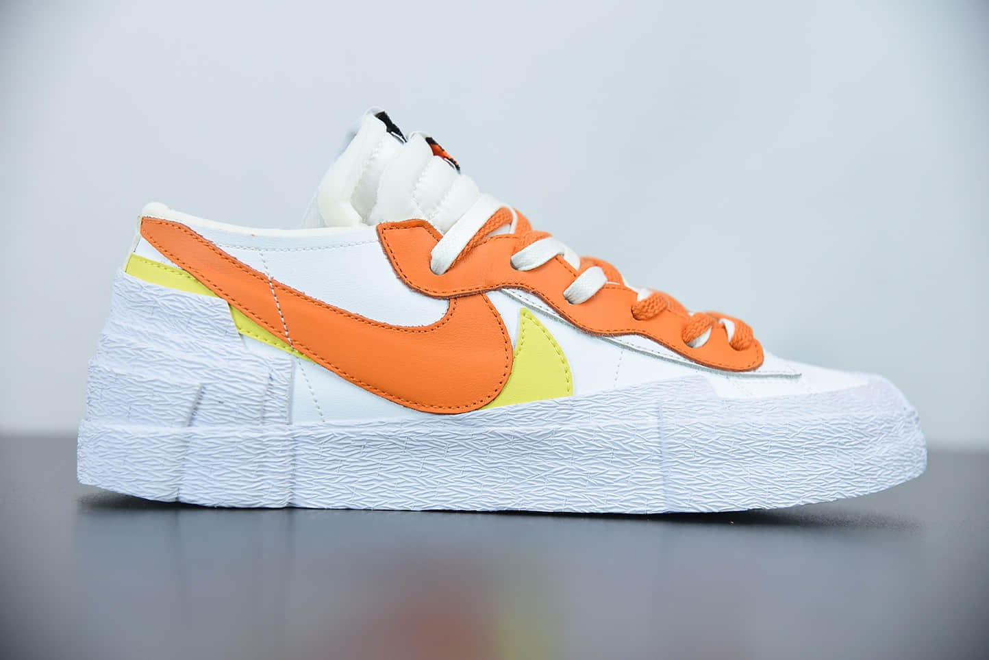 耐克Sacai x Nk Blazer low 白橙解构全新联名开拓者低帮休闲板鞋纯原版本 货号:DD1877-100