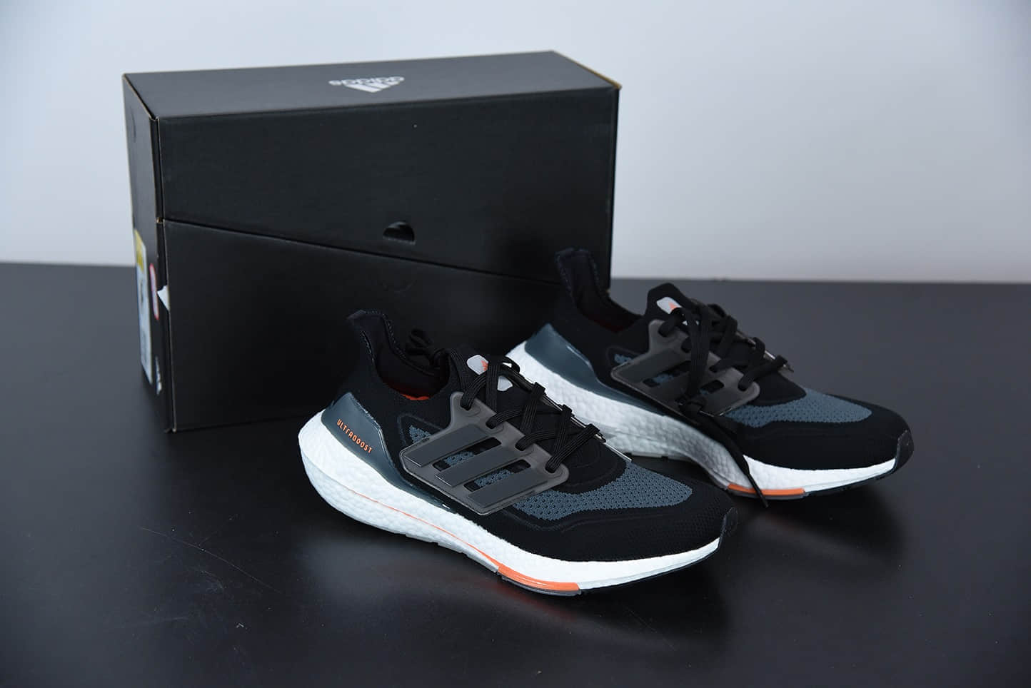 阿迪达斯 Adidas UltraBoost 21 黑灰色加厚爆米花袜套式针织鞋面休闲运动慢跑鞋纯原版本 货号:FY0389