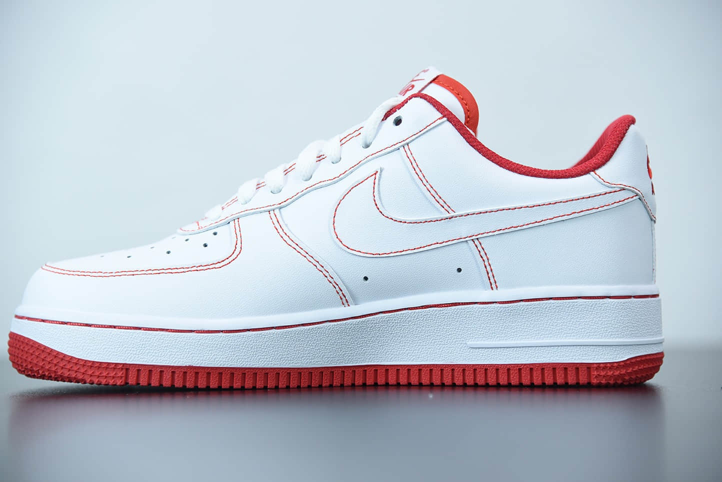 耐克 Nike Air Force 1 Low 白红线条空军一号低帮百搭休闲运动板鞋纯原版本 货号:CV1724-100