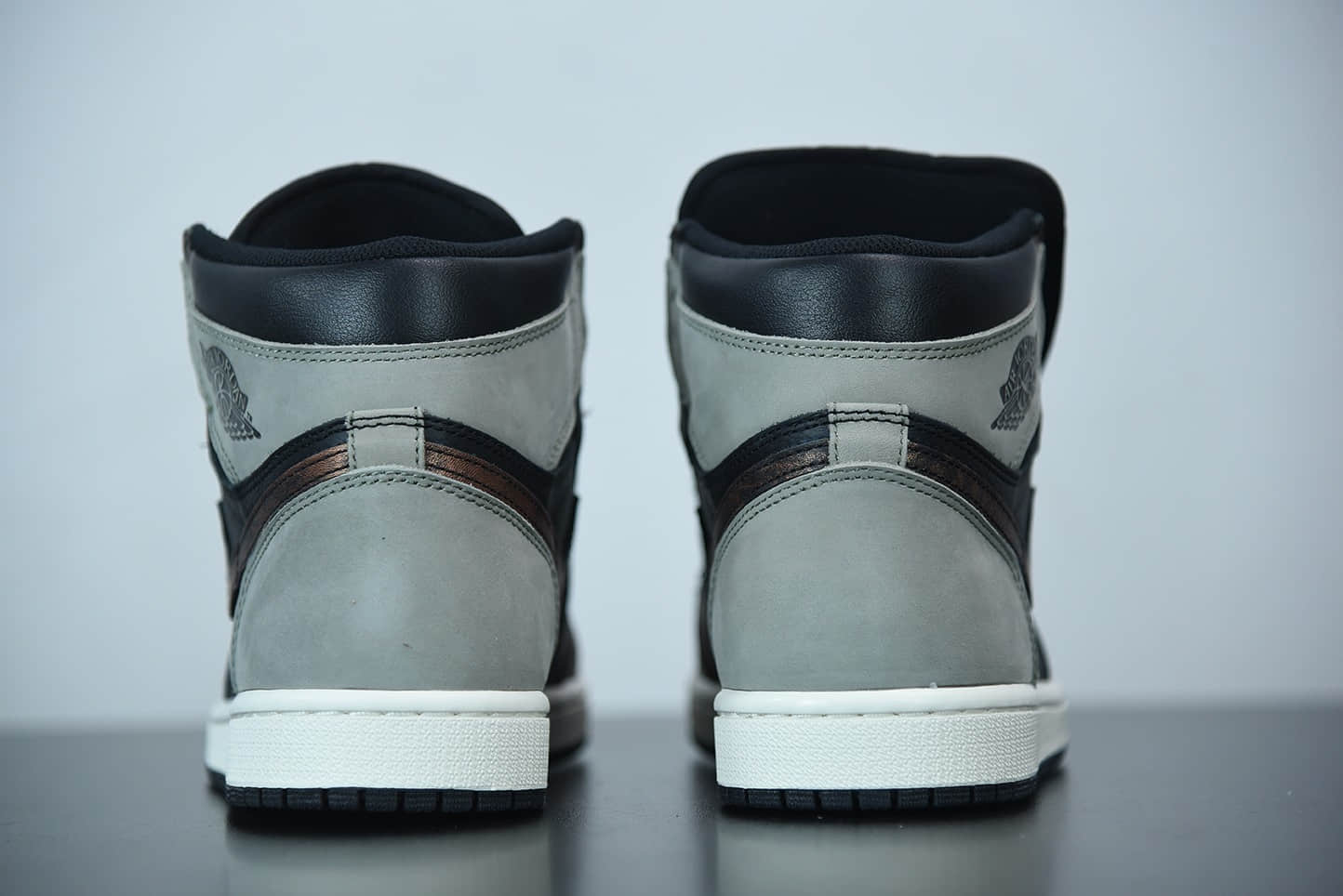 乔丹Air Jordan 1 High OG High OG “Shadow” 做旧古铜影子灰高帮板鞋纯原版本 货号:555088-033