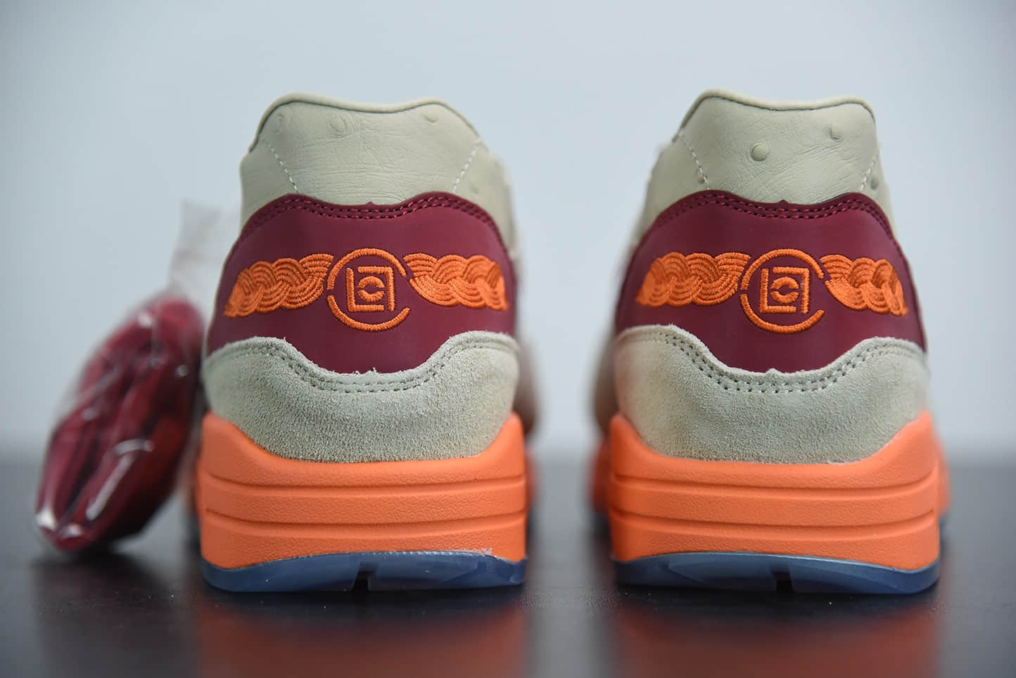 耐克CLOT x Nk Air Max 1 “Kiss of Death”“死亡之吻初代复古气垫百搭休闲运动慢跑鞋纯原版本 货号:DD1870-100