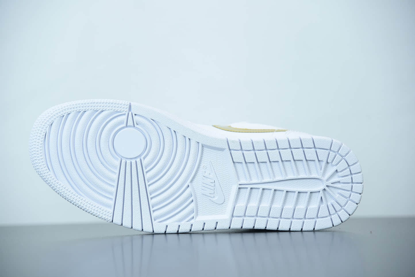 乔丹Air Jordan 1 Low“白金” 低帮文化篮球鞋纯原版本 货号:CZ4776-100