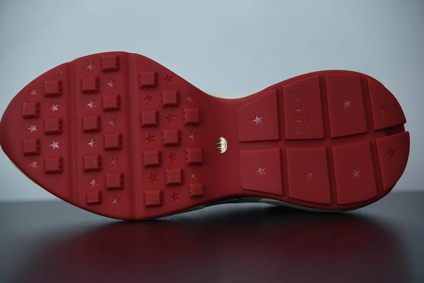 古驰Doraemon×Gucci 叮当猫联名款白色老爹鞋纯原版本 货号：655037DRW009522