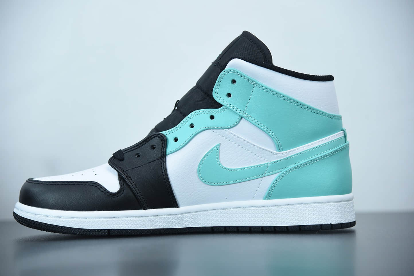 乔丹Air Jordan 1 Mid 蒂芙尼绿中帮篮球鞋纯原版本 货号: 554724-132