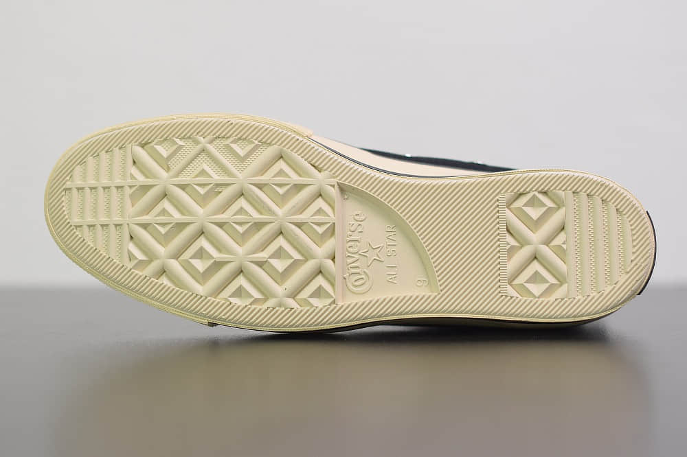 匡威Fear of God ESSENTIALS x Converse Chuck Taylor All Star 1970sGrey复刻高帮黑米白”帆布硫化板鞋“纯原版本 货号：167954C