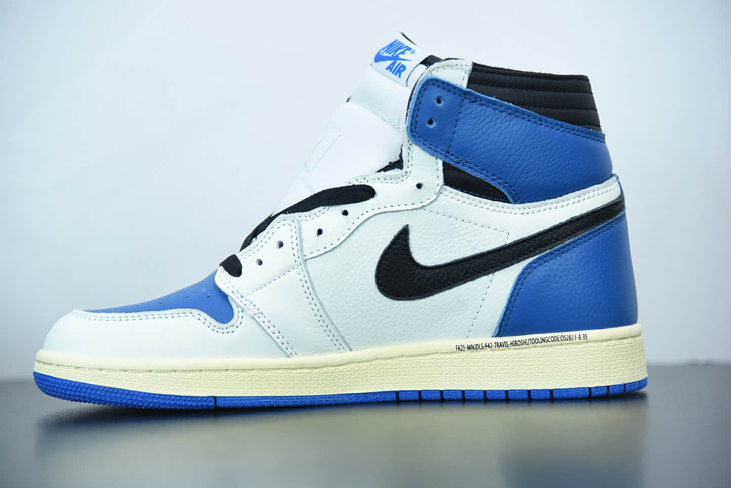 乔丹Travis Scott x Air Jordan 1 High OG 藤原浩三方联名闪电倒勾高帮板鞋纯原版本 货号: DH3227-105