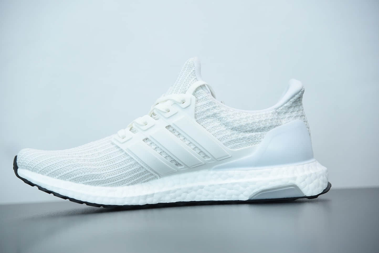 阿迪达斯 Adidas Ultra Boost 4.0 纯白全掌爆米花针织黑条纹透气跑步鞋纯原版本 货号:BB6168