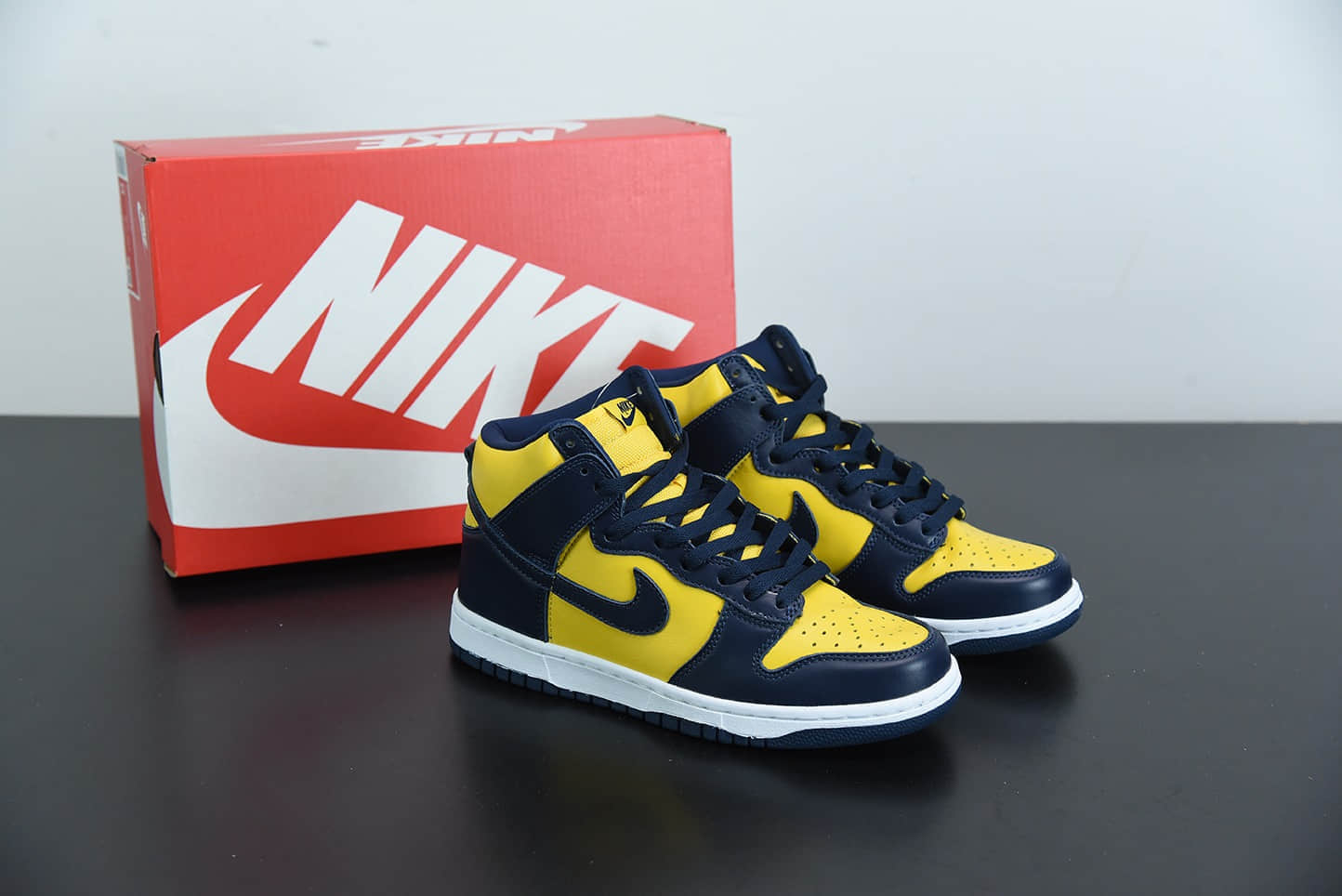 耐克Nike SB Dunk High ProMichigan扣篮系列高帮“密歇根2020年复刻鞋纯原版本 货号：CZ8149-700