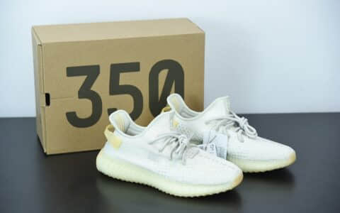 阿迪达斯Adidas Yeezy 350 Boost V2全新镂空温变北极光配色休闲运动慢跑鞋纯原版本 货号：GY3438
