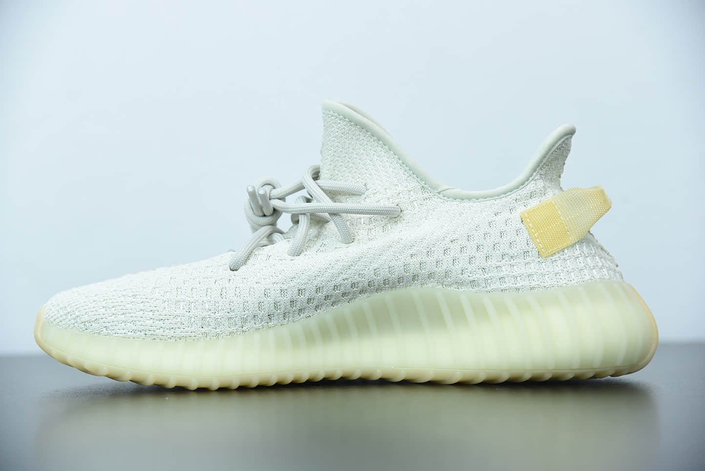 阿迪达斯Adidas Yeezy 350 Boost V2全新镂空温变北极光配色休闲运动慢跑鞋纯原版本 货号:GY3438