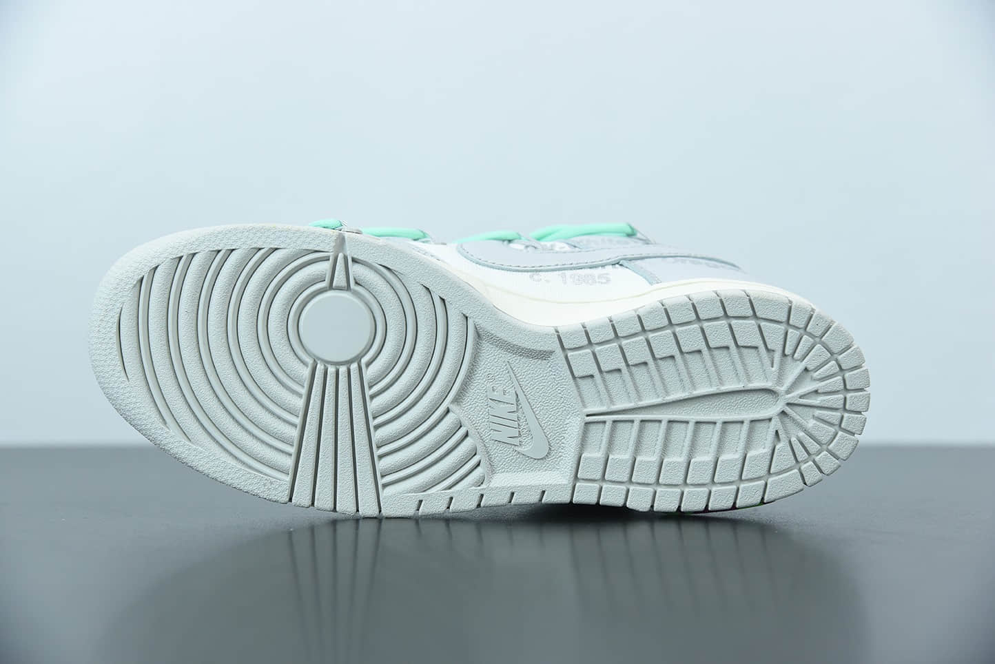 耐克0ff-White x NIke Dunk Low“04 of 50” OW 白灰色扣篮系列低帮经典百搭休闲运动板鞋纯原版本 货号:DM1602-114