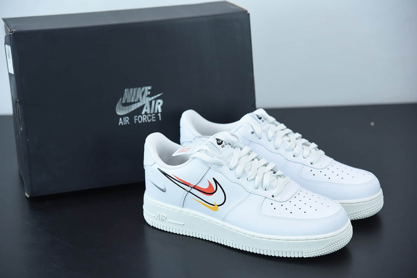 耐克Nike Air Force 1 LowMulti Swoosh白多彩勾全白鞋面空军一号低帮百搭休闲运动板鞋纯原版本 货号:DM9096-100
