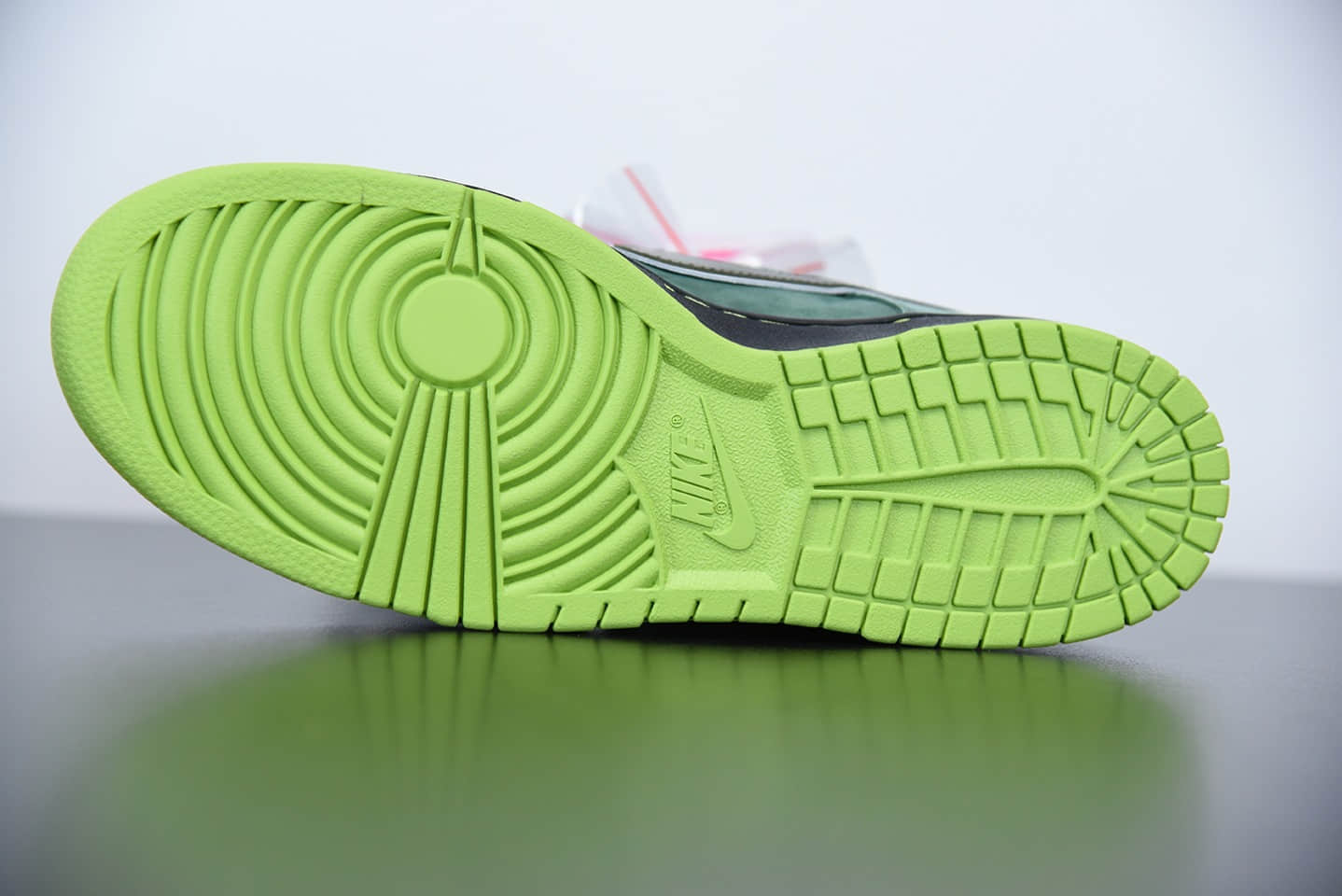 耐克Concepts x Nike SB Dunk Low 绿龙虾扣篮系列低帮板鞋纯原版本 货号:BV1310-337