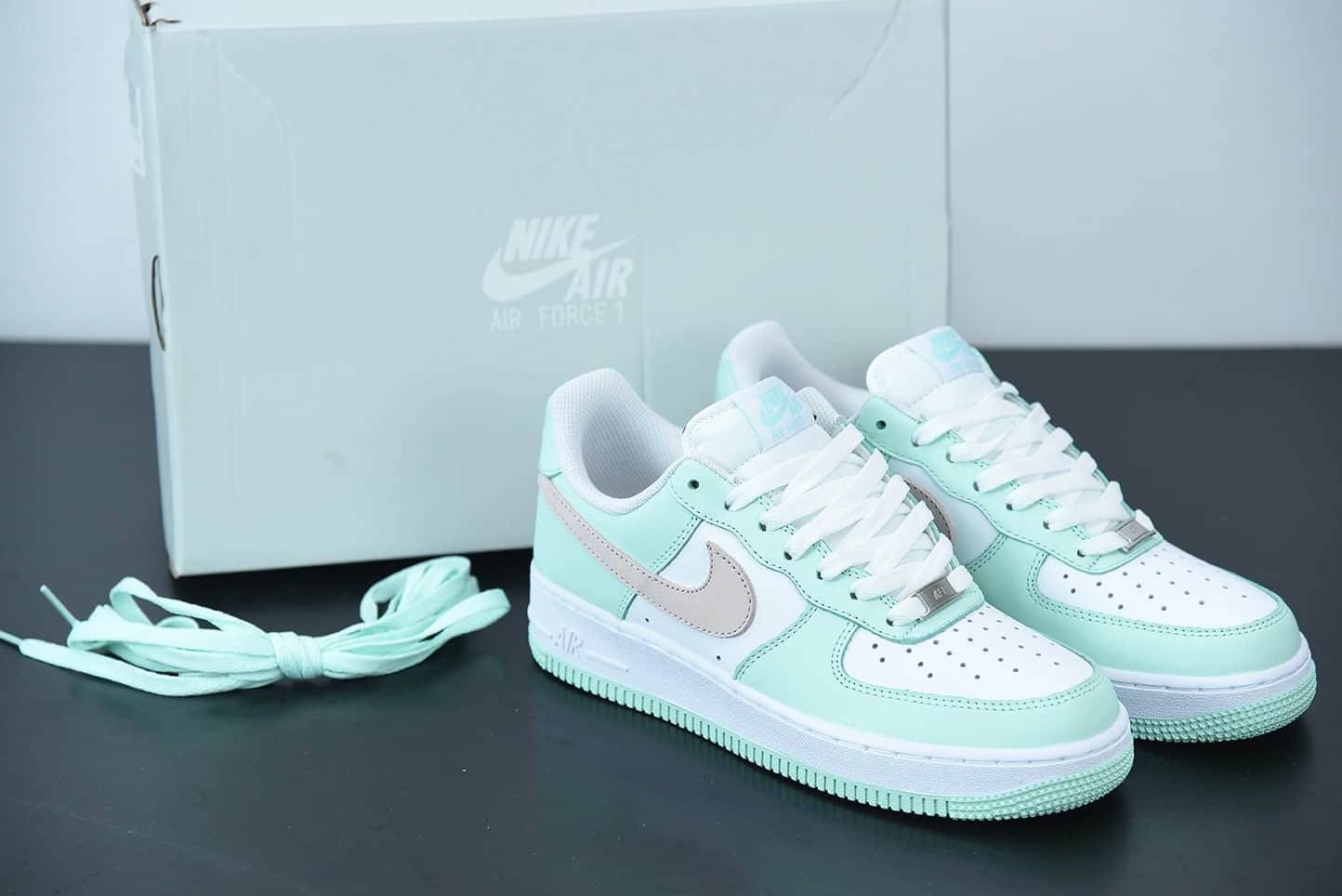 耐克 Nike Air Force 1 '07 蒂芙尼白绿空军一号低帮休闲板鞋纯原版本 货号:AA1726-111