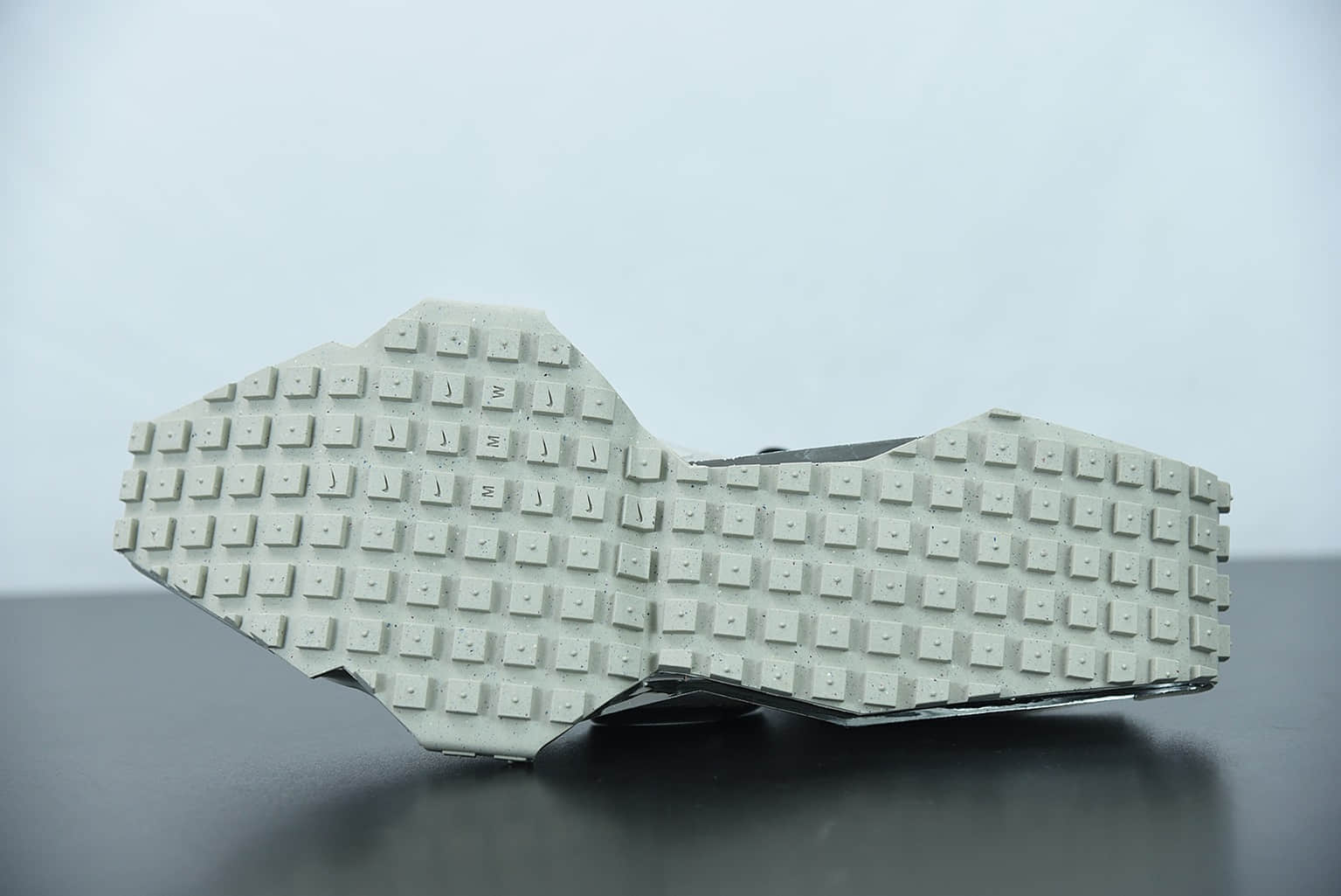 耐克 Nike Matthew M. WilliamsMMW x Nike Zoom Stone004代“米白黑”机能坦克履带老爹鞋纯原版本 货号:CU0676-200