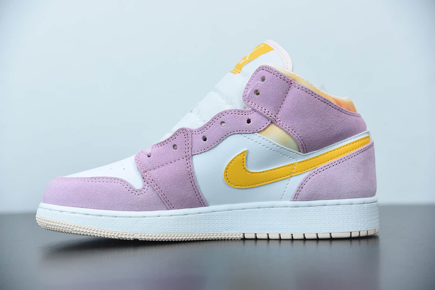 乔丹Air Jordan 1 Mid SE少女粉中邦篮球鞋纯原版本 货号：DC9517-600