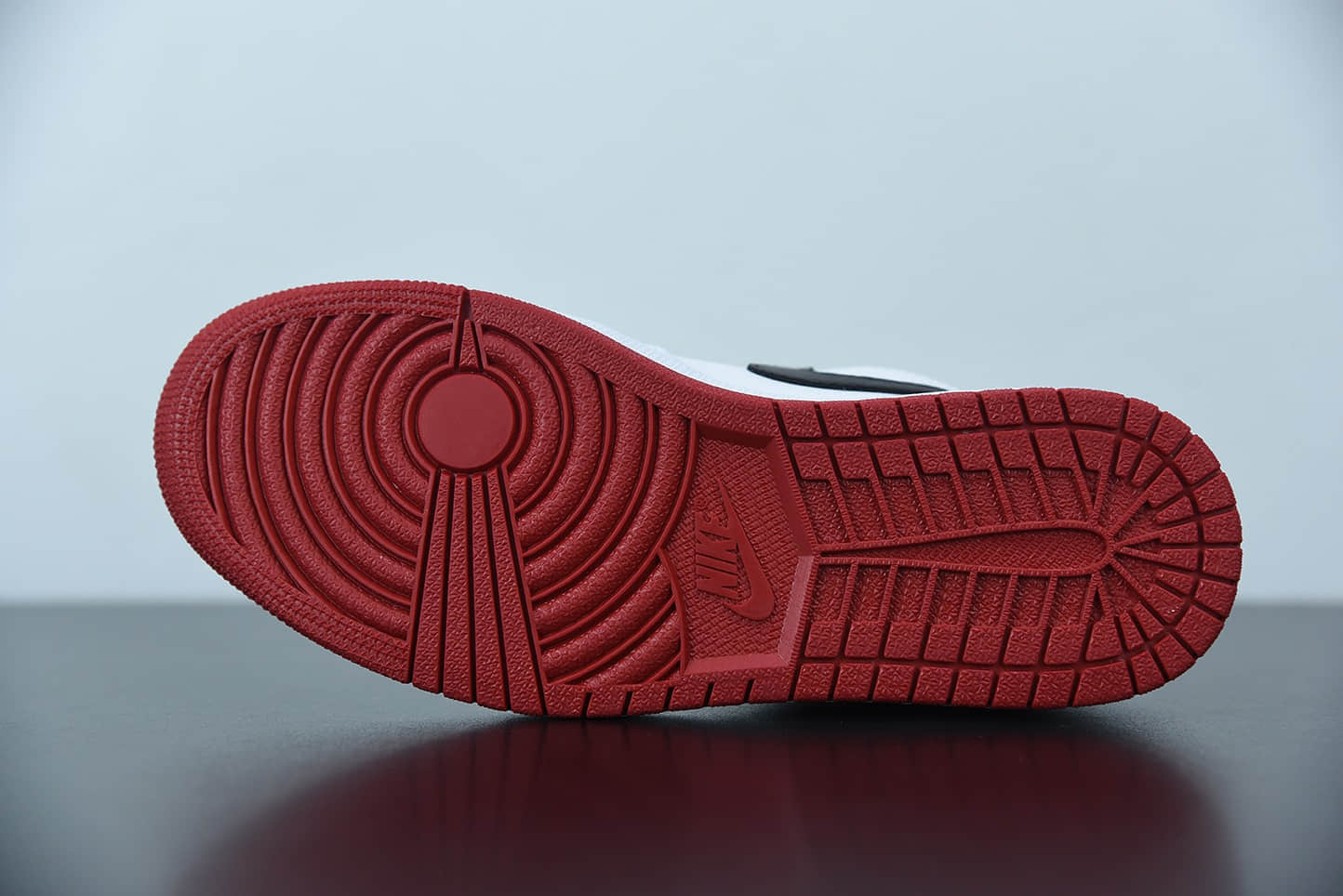 乔丹Air Jordan 1 Low 白红芝加哥低帮休闲板鞋纯原版本 货号：553558-118