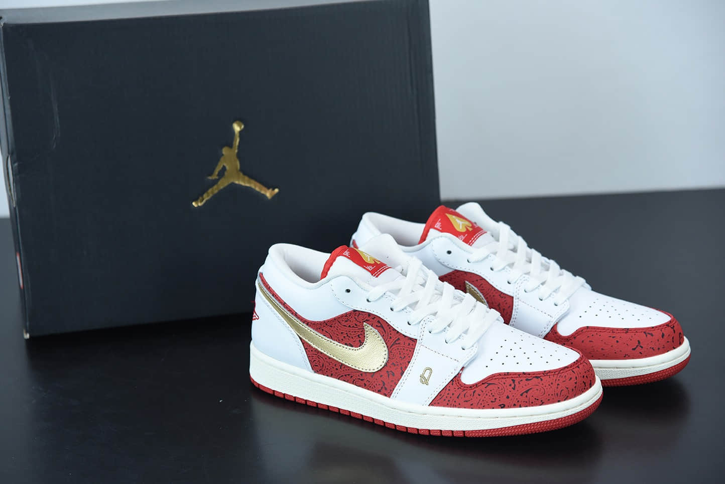 乔丹Air Jordan 1 Low AJ1白红金扑克低帮篮球鞋纯原版本 货号：DJ5185-100