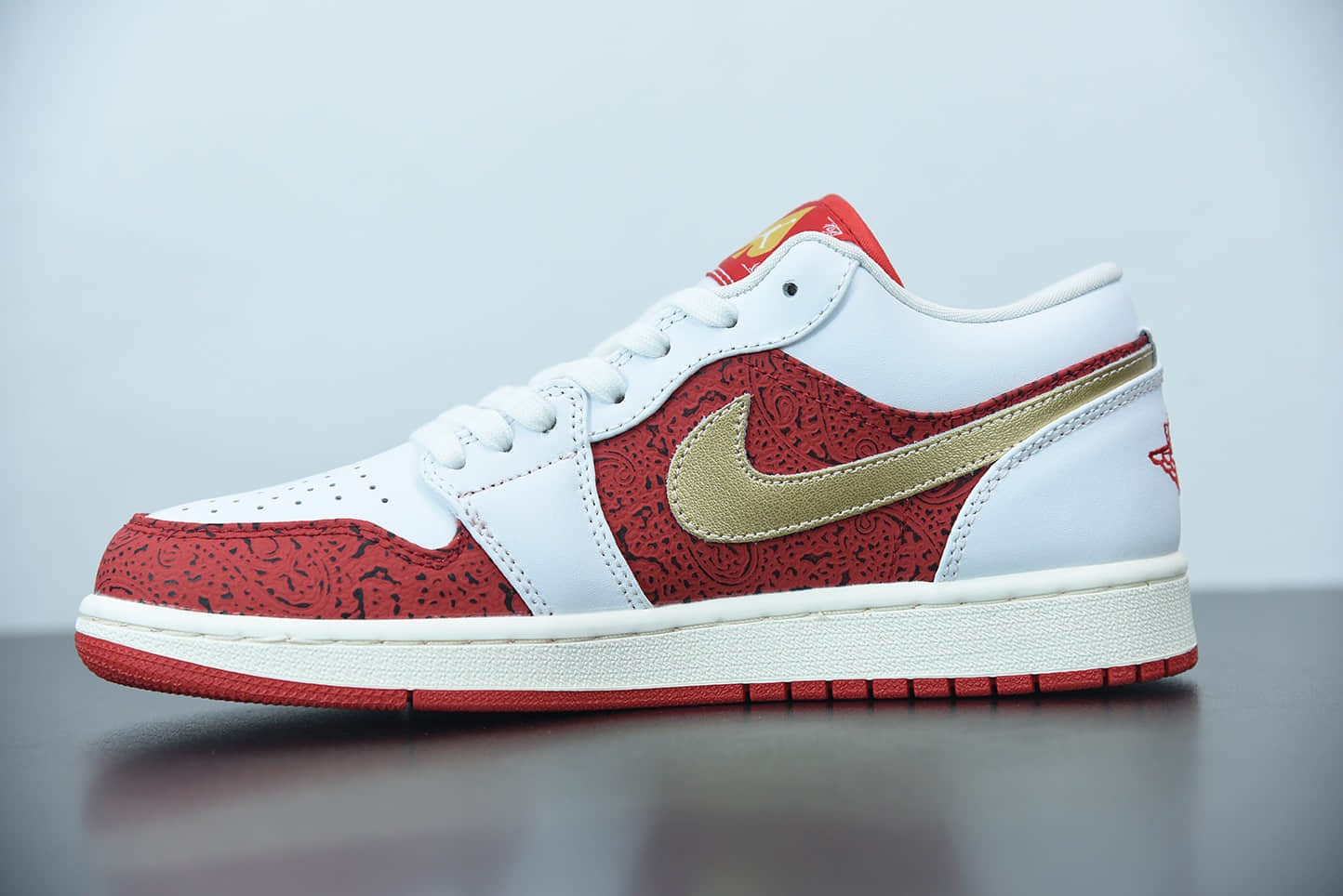 乔丹Air Jordan 1 Low AJ1白红金扑克低帮篮球鞋纯原版本 货号：DJ5185-100