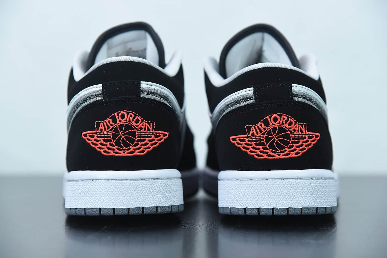 乔丹Air Jordan 1 Retro LowBlack Infrared黑白红深灰帆布钩子低帮经典复古文化休闲运动篮球鞋纯原版本 货号：553558-029